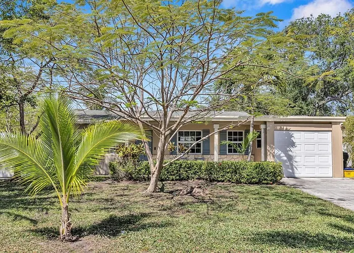 Stunning Tropical Pool House Delray Near The Beach